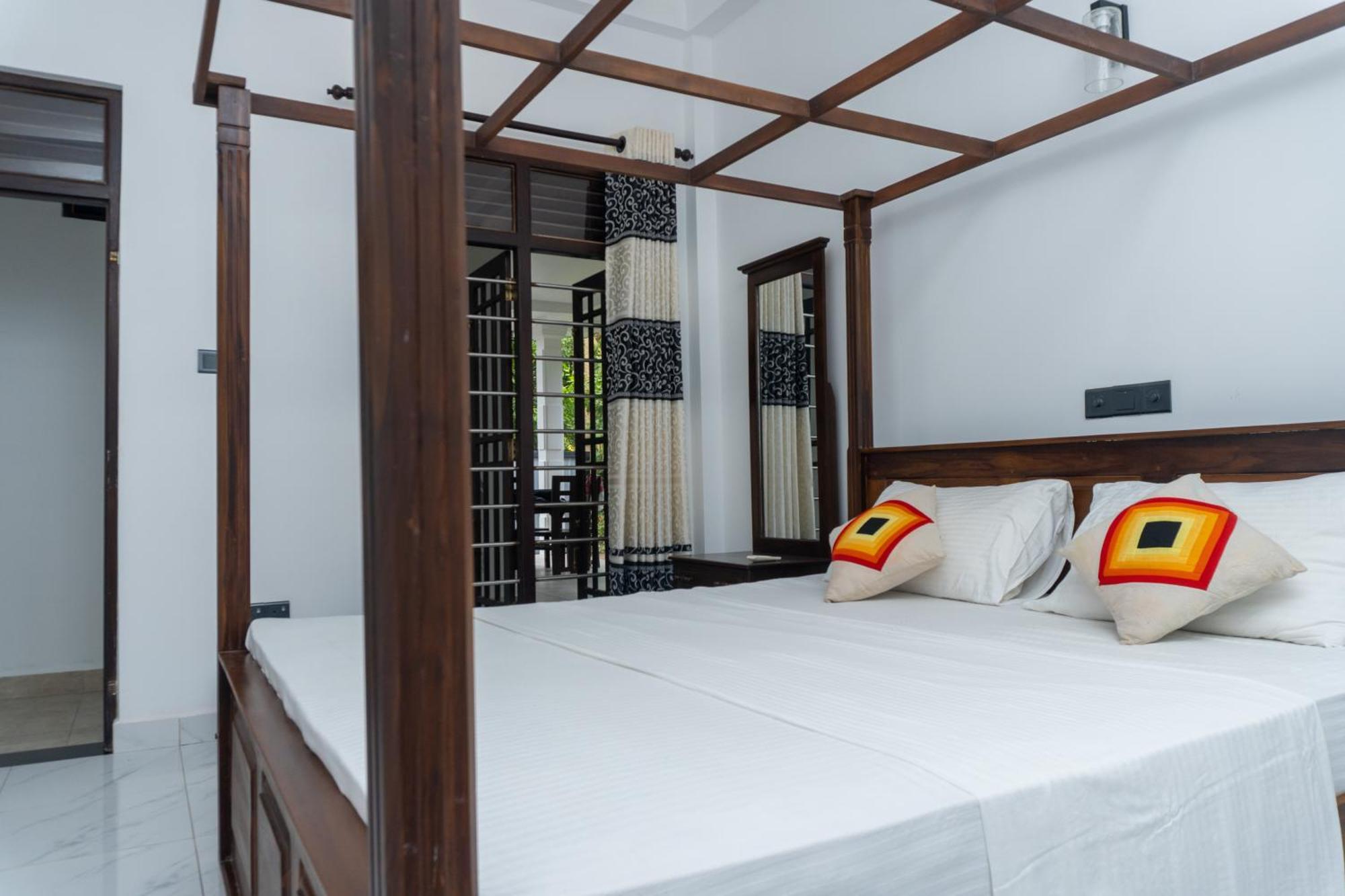 Blue Heaven Villa อาฮานกามา ภายนอก รูปภาพ